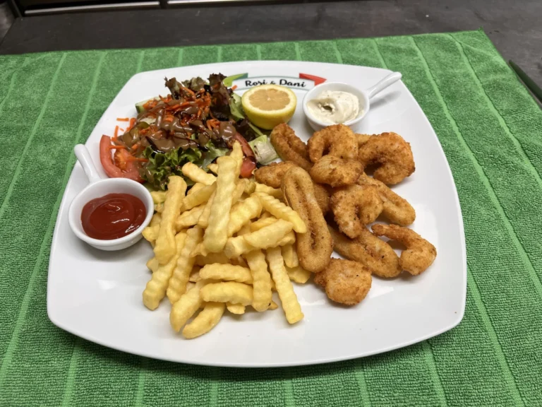 Calamari e Gamberi Fritti: Gebackene Calamari und Garnelen – Ristorante Rosi & Dani in Puschendorf