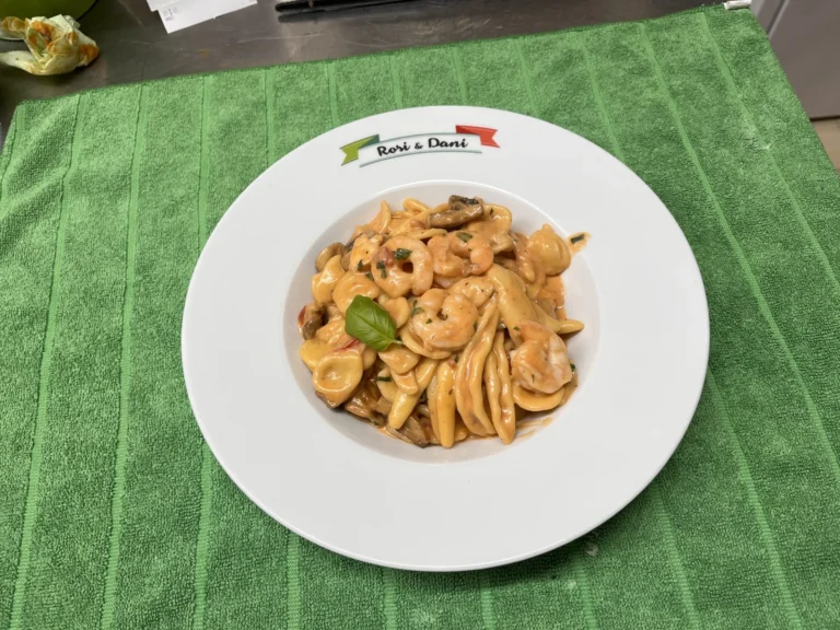 Pasta Rosi & Dani: Hausgemachte Pasta mit Pilze – Ristorante Rosi & Dani in Puschendorf